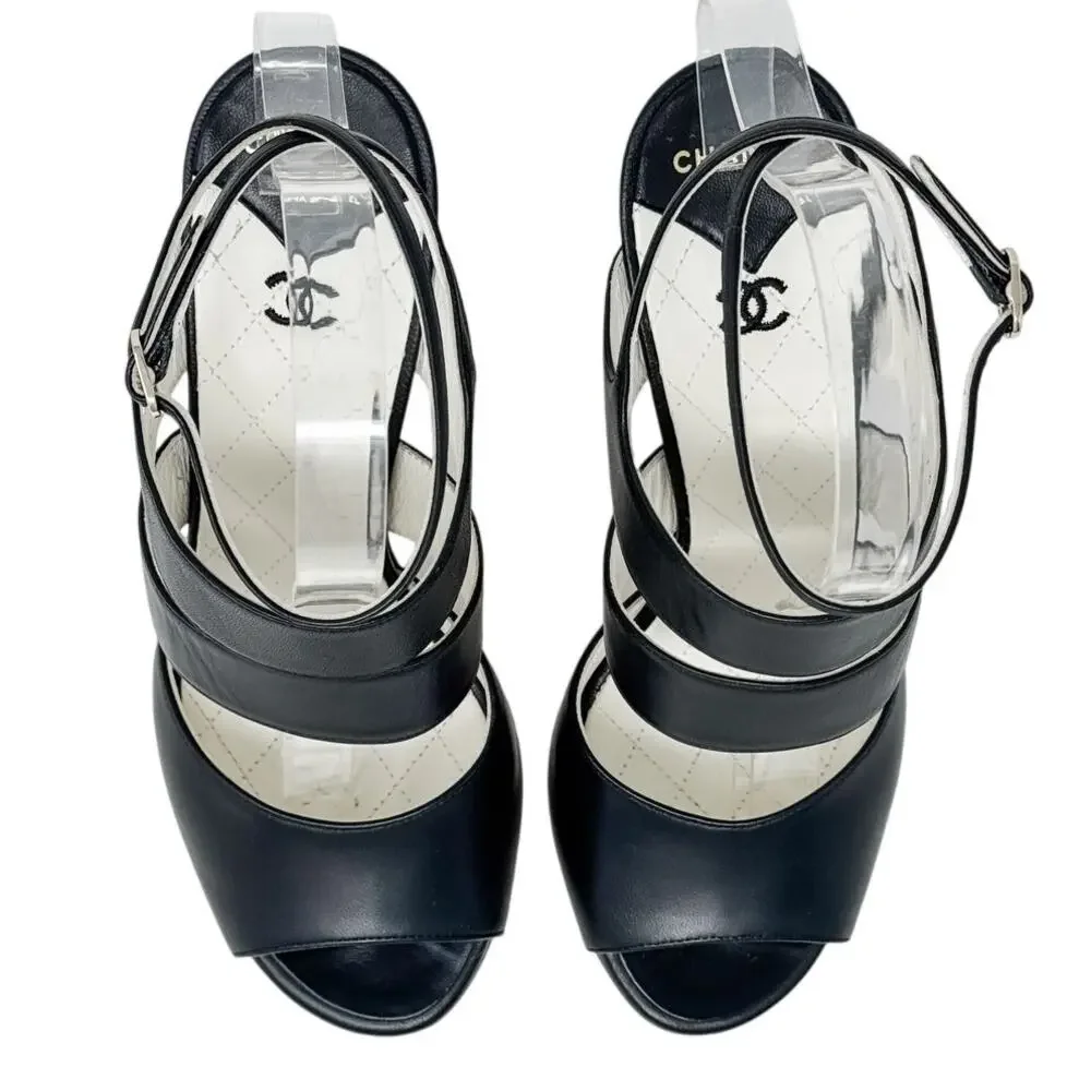 Chanel Cruise 2019 CC Logo Caged Leather Ankle Strap Heel Sandals size 38C US7